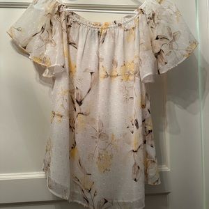 White House Black Market top (nwt)